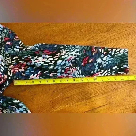 Women’s long sleeve turtleneck shirt by Karen Scott multicolor abstract size M - Picture 10 of 12
